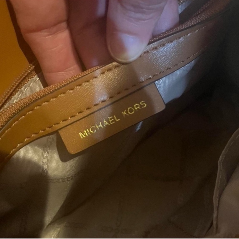 Michael Kors Brown and Cream Crossbody Bag - Picture 7 of 8